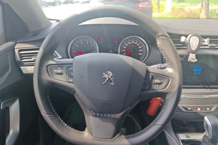 Used Peugeot 408 2019 360THP Automatic Luxury Edition China VI Standard Steering Wheel