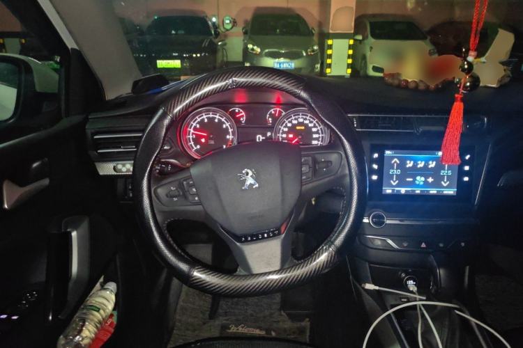 Used Peugeot 408 2019 360THP Automatic Luxury Edition China VI Standard Steering Wheel