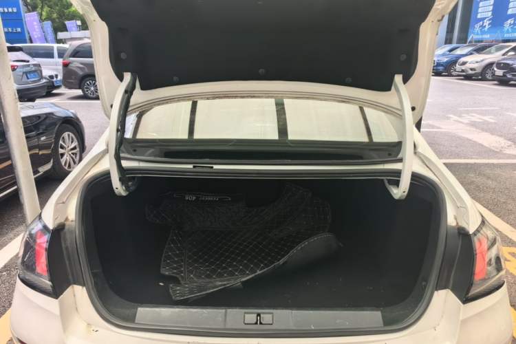 Used Peugeot 408 2019 360THP Automatic Luxury Edition China VI Standard Trunk