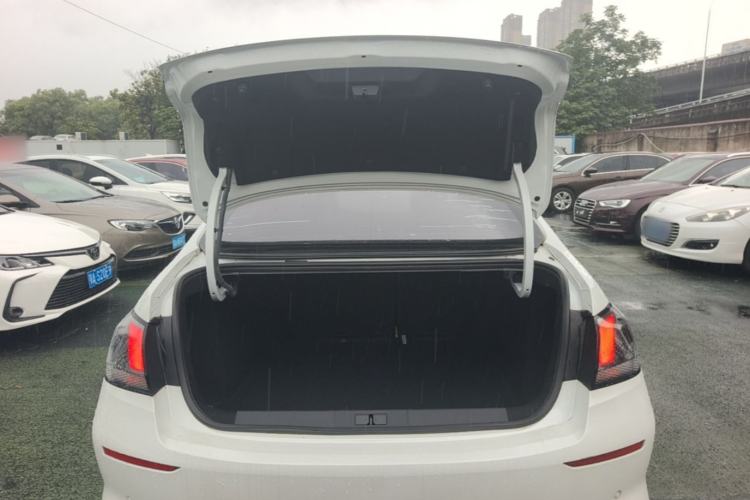 Used Peugeot 408 2019 360THP Automatic Luxury Edition China VI Standard Trunk