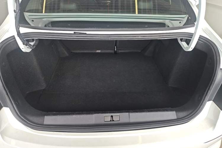 Used Peugeot 408 2019 360THP Automatic Luxury Edition China VI Standard Trunk