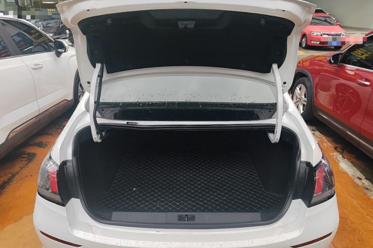 Used Peugeot 408 2019 360THP Automatic Luxury Edition China VI Standard Trunk