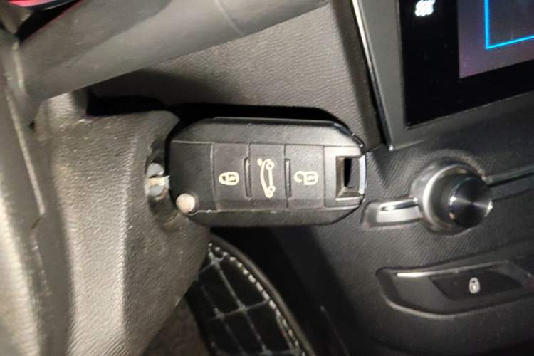 Used Peugeot 408 2019 360THP Automatic Luxury Edition China VI Standard Vehicle Key