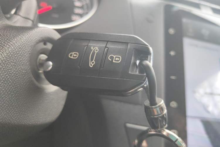 Used Peugeot 408 2019 230THP Automatic Luxury Edition China V Standard Vehicle Key