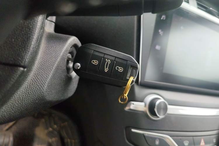 Used Peugeot 408 2019 360THP Automatic Luxury Edition China VI Standard Vehicle Key