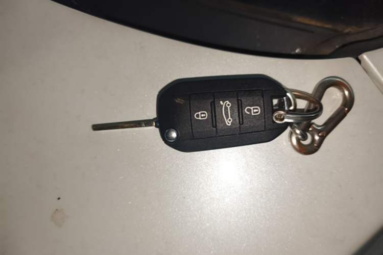Used Peugeot 408 2019 360THP Automatic Luxury Edition China VI Standard Vehicle Key