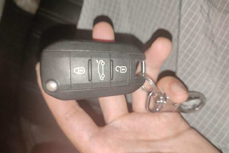 Used Peugeot 408 2019 360THP Automatic Luxury Edition China VI Standard Vehicle Key