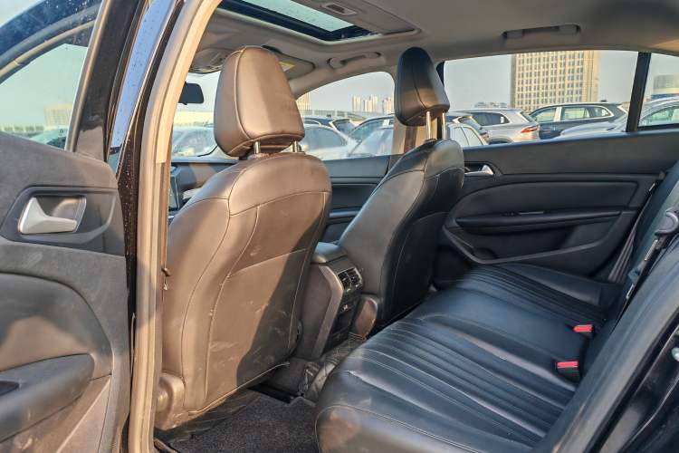 Used Peugeot 408 2020 360THP 10th Anniversary Edition Interior 4