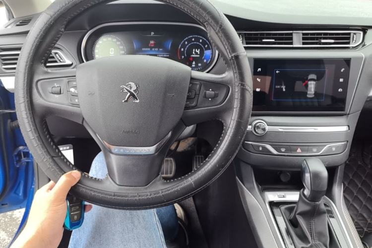 Used Peugeot 408 2020 360THP 10th Anniversary Edition Center Console