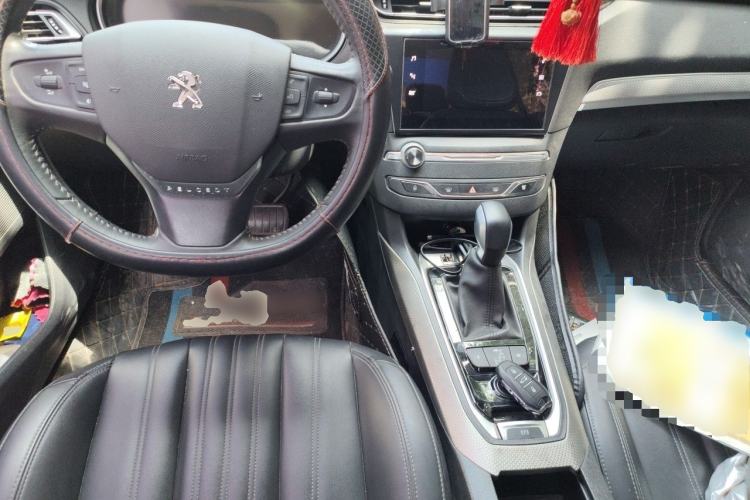 Used Peugeot 408 2020 360THP 10th Anniversary Edition Center Console