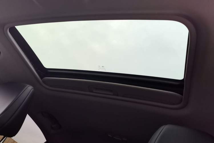 Used Peugeot 408 2020 360THP 10th Anniversary Edition Headliner