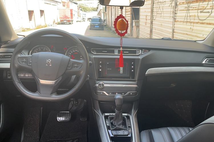 Used Peugeot 408 2020 360THP 10th Anniversary Premium Edition Interior 2