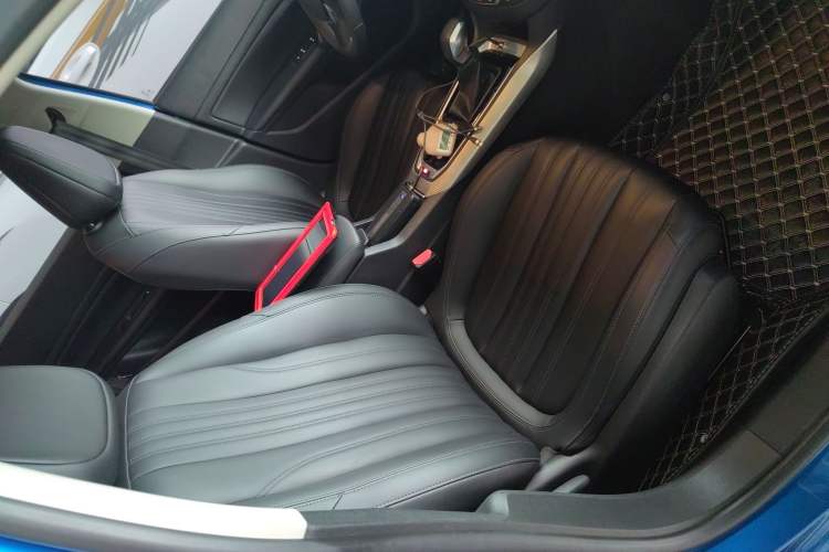 Used Peugeot 408 2020 360THP 10th Anniversary Premium Edition Right Front Seat