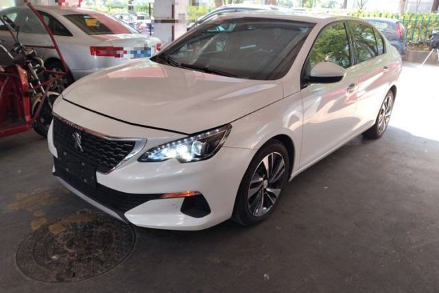 Ojetý Peugeot 408 2020 360THP 10th Anniversary Edition