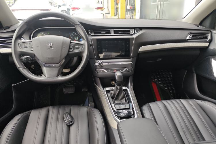 Used Peugeot 408 2020 360THP 10th Anniversary Edition Center Console