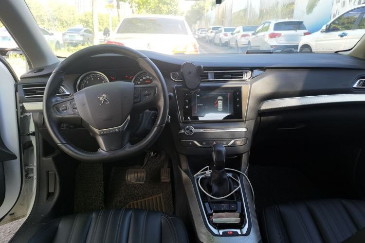 Used Peugeot 408 2020 360THP 10th Anniversary Premium Edition Center Console