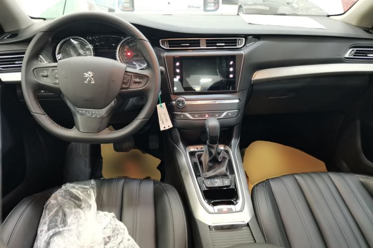 Used Peugeot 408 2020 360THP 10th Anniversary Premium Edition Center Console