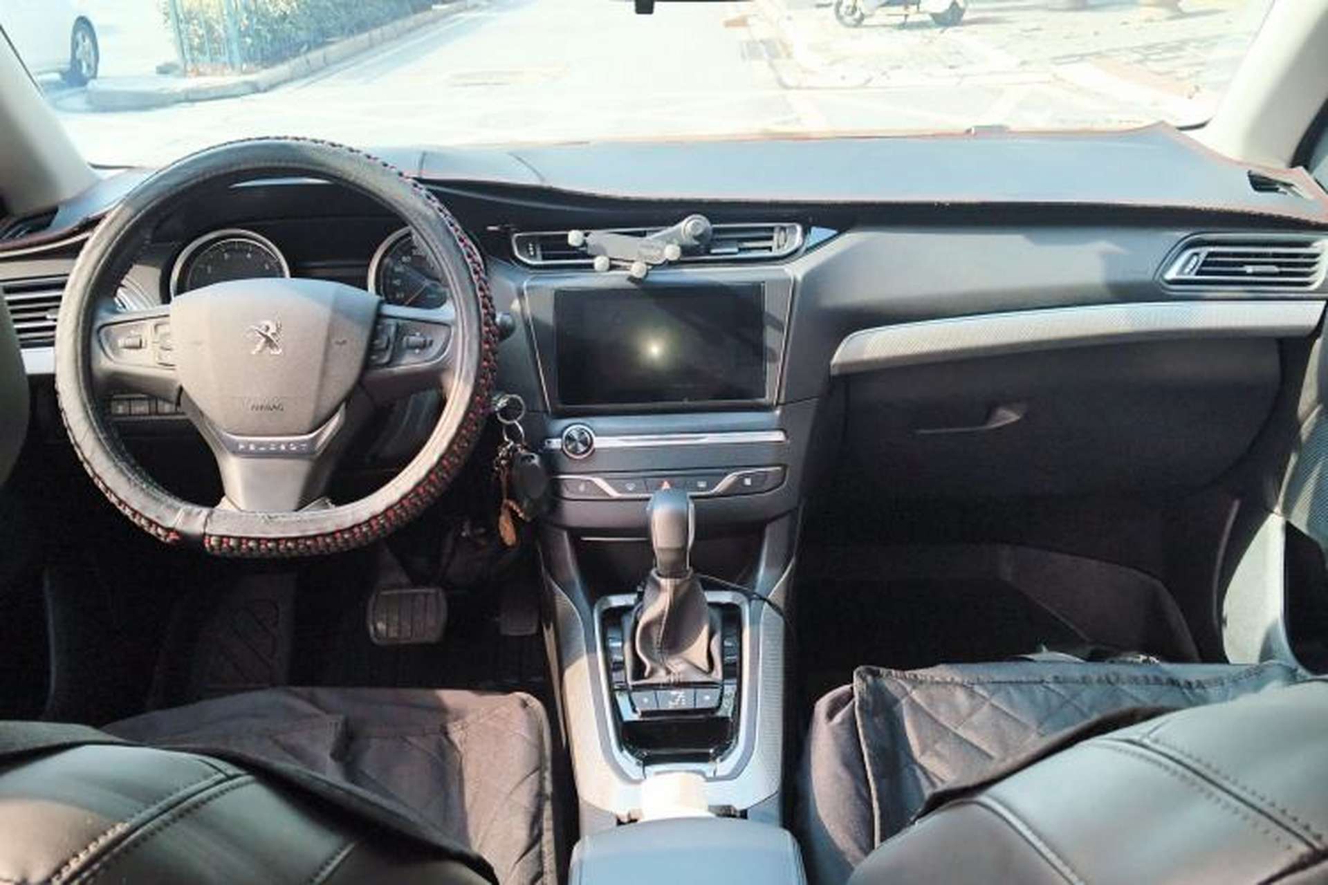 Used Peugeot 408 2020 360THP 10th Anniversary Premium Edition Center Console