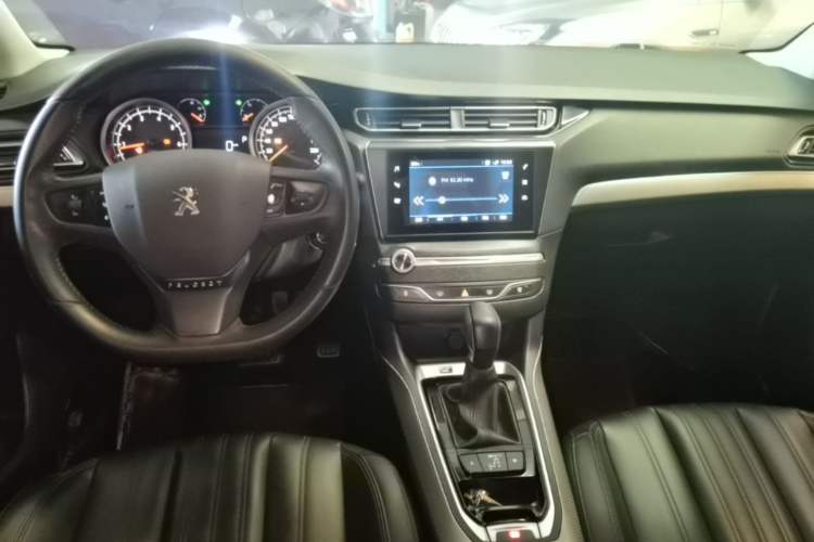 Used Peugeot 408 2020 360THP 10th Anniversary Premium Edition Center Console