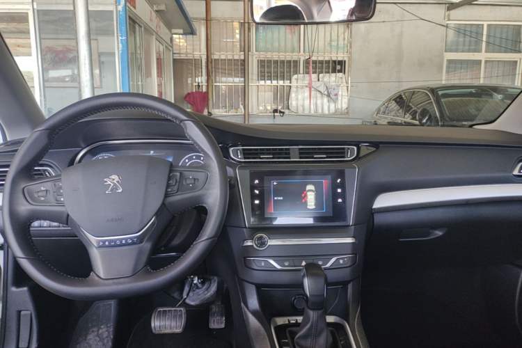 Used Peugeot 408 2020 360THP 10th Anniversary Edition Center Console
