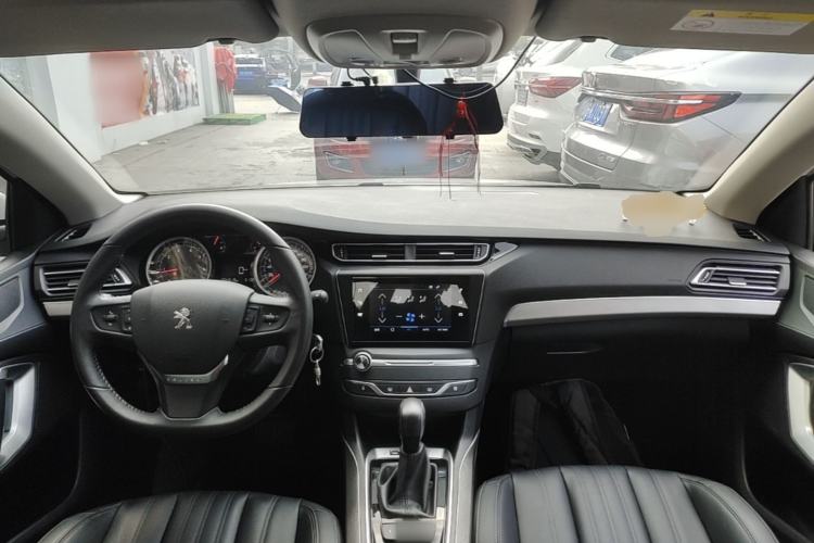 Used Peugeot 408 2020 360THP 10th Anniversary Premium Edition Center Console