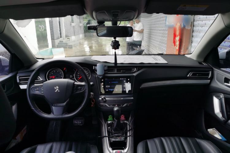 Used Peugeot 408 2020 360THP 10th Anniversary Premium Edition Center Console