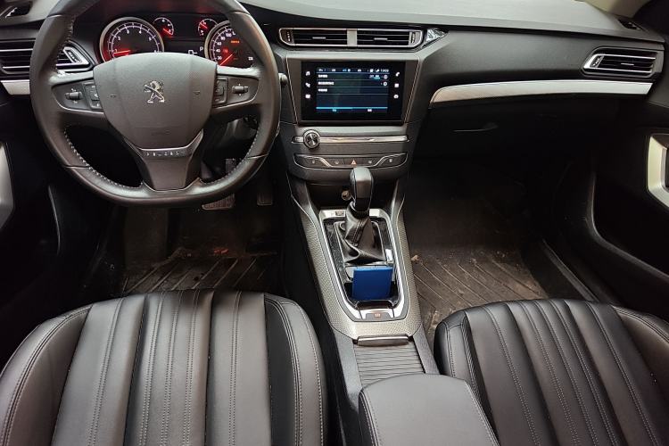 Used Peugeot 408 2020 360THP 10th Anniversary Premium Edition Center Console