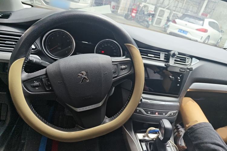 Used Peugeot 408 2020 360THP 10th Anniversary Premium Edition Center Console