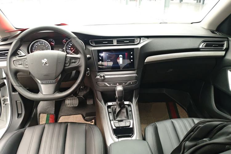 Used Peugeot 408 2020 360THP 10th Anniversary Premium Edition Center Console