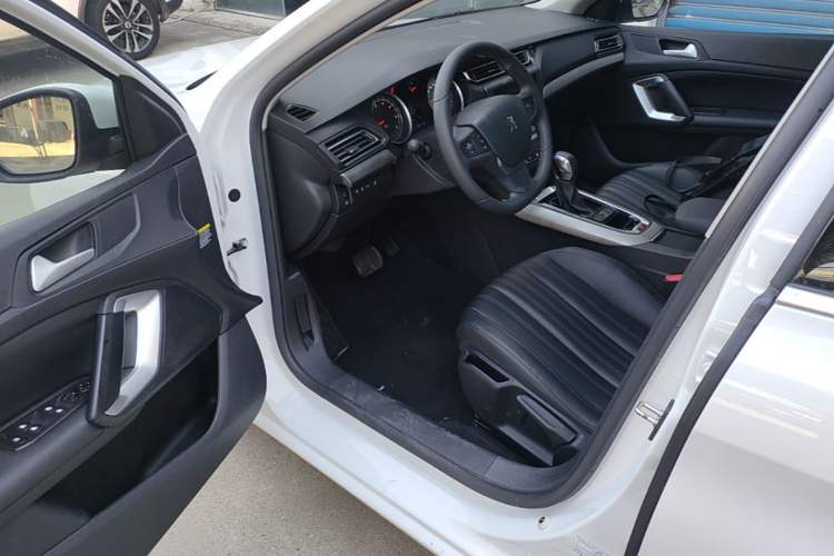 Used Peugeot 408 2020 360THP 10th Anniversary Premium Edition Driver Seat