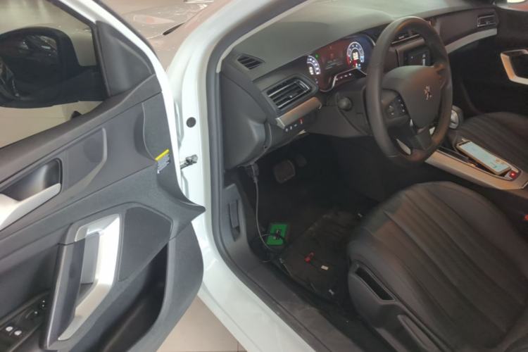 Used Peugeot 408 2020 360THP 10th Anniversary Edition Driver Seat