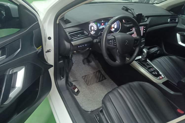 Used Peugeot 408 2020 360THP 10th Anniversary Edition Driver Seat