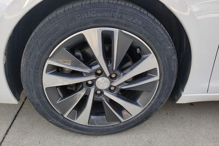 Used Peugeot 408 2020 360THP 10th Anniversary Premium Edition Exterior 4