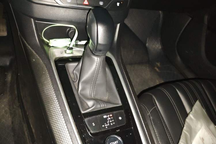 Used Peugeot 408 2020 360THP 10th Anniversary Edition Gear Lever