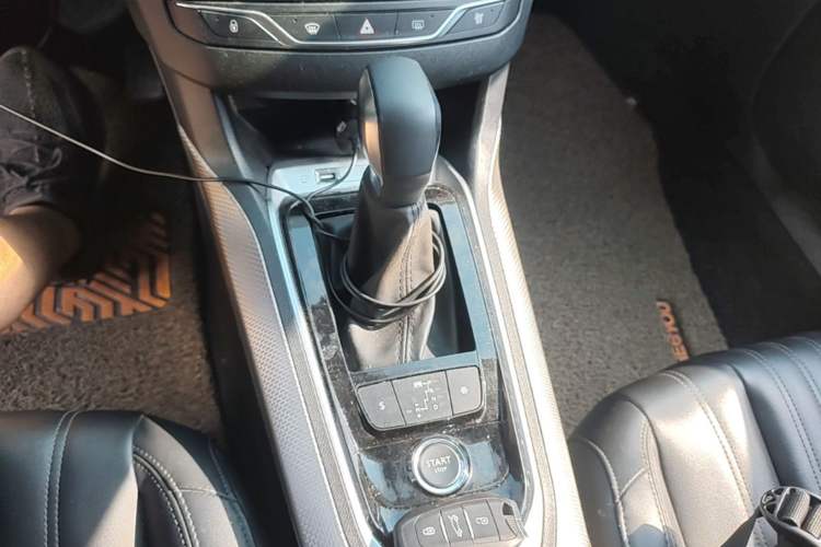 Used Peugeot 408 2020 360THP 10th Anniversary Edition Gear Lever
