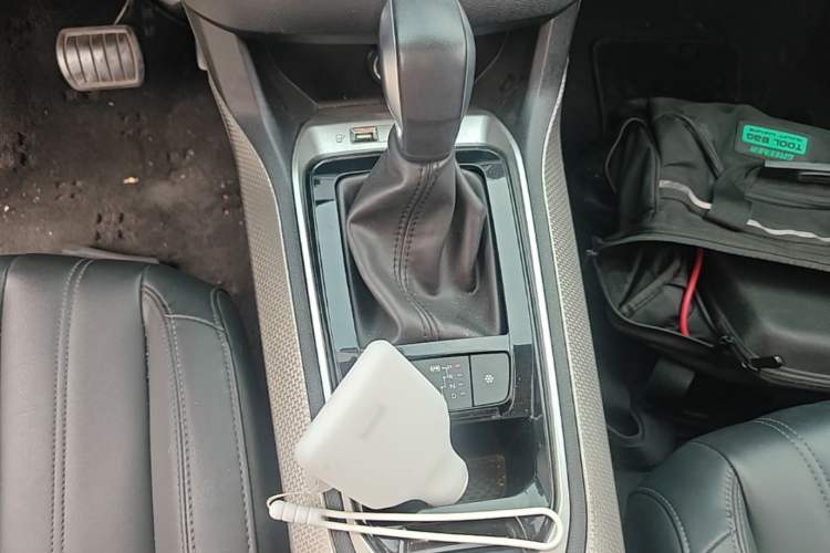 Used Peugeot 408 2020 360THP 10th Anniversary Premium Edition Gear Lever