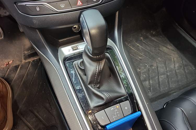 Used Peugeot 408 2020 360THP 10th Anniversary Premium Edition Gear Lever