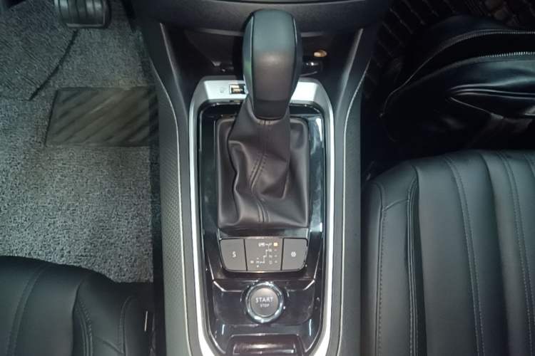Used Peugeot 408 2020 360THP 10th Anniversary Edition Gear Lever