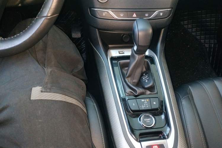 Used Peugeot 408 2020 360THP 10th Anniversary Edition Gear Lever