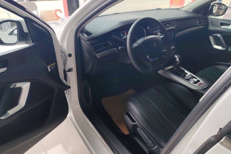 Used Peugeot 408 2020 360THP 10th Anniversary Edition Interior 2