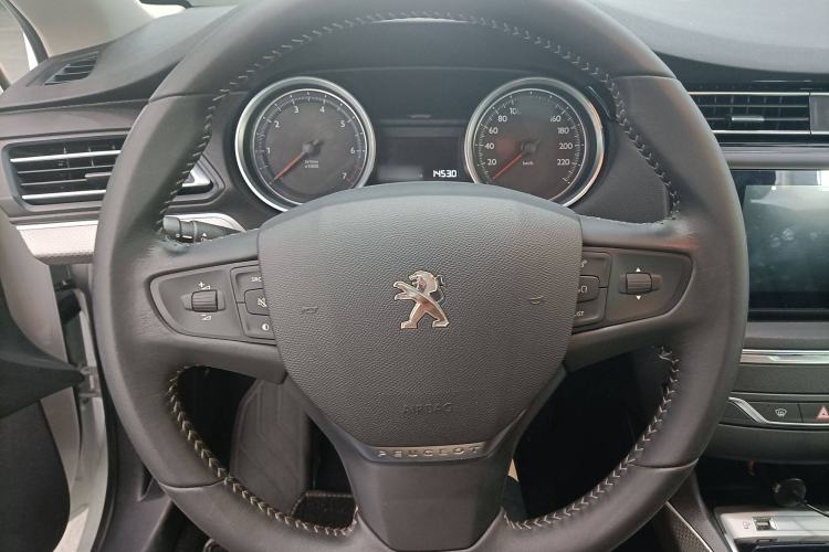 Used Peugeot 408 2020 360THP 10th Anniversary Premium Edition Interior 2