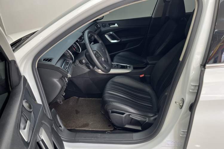 Used Peugeot 408 2020 360THP 10th Anniversary Premium Edition Interior 2