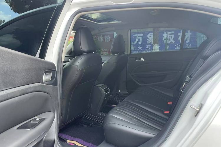 Used Peugeot 408 2020 360THP 10th Anniversary Edition Interior 3