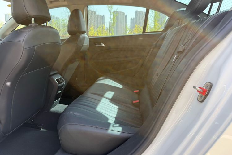 Used Peugeot 408 2020 360THP 10th Anniversary Premium Edition Interior 3