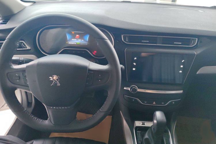 Used Peugeot 408 2020 360THP 10th Anniversary Edition Interior 3