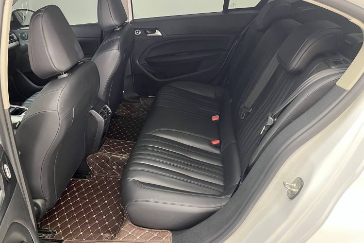 Used Peugeot 408 2020 360THP 10th Anniversary Premium Edition Interior 3