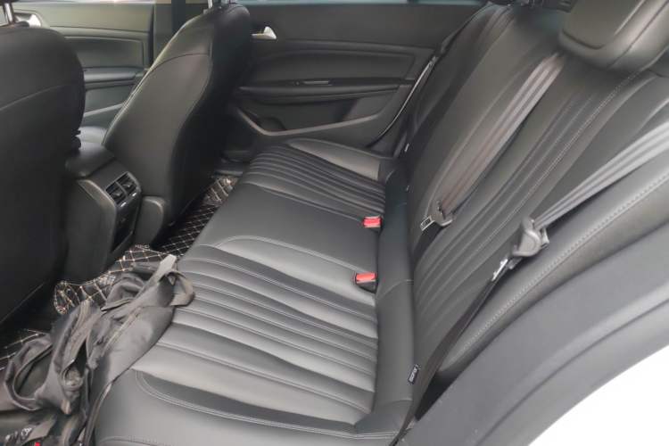 Used Peugeot 408 2020 360THP 10th Anniversary Edition Interior 4