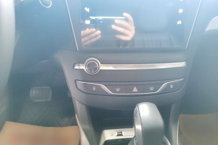 Used Peugeot 408 2020 360THP 10th Anniversary Edition Interior 4