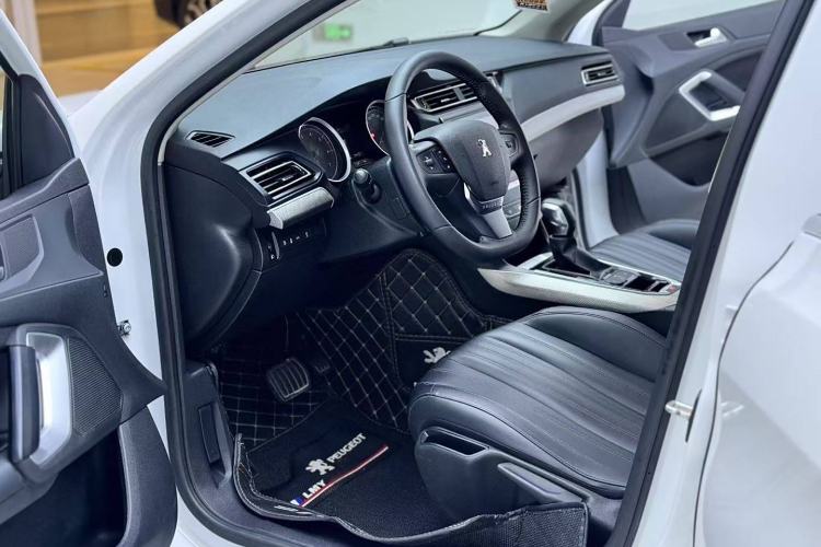 Used Peugeot 408 2020 360THP 10th Anniversary Premium Edition Interior 5