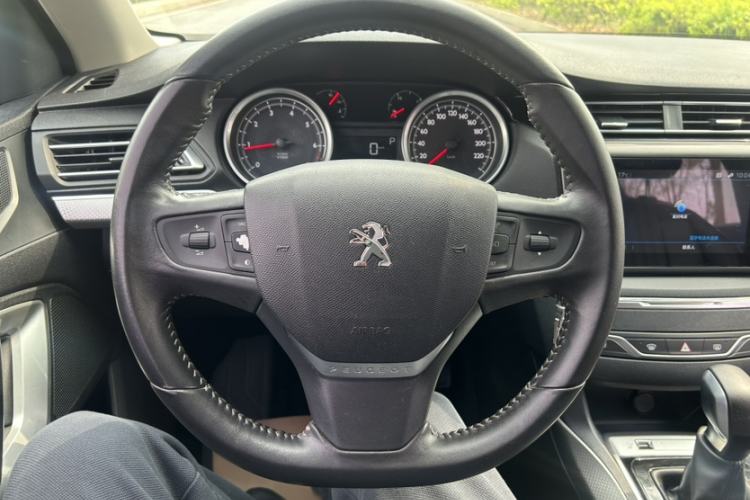 Used Peugeot 408 2020 360THP 10th Anniversary Premium Edition Interior 6